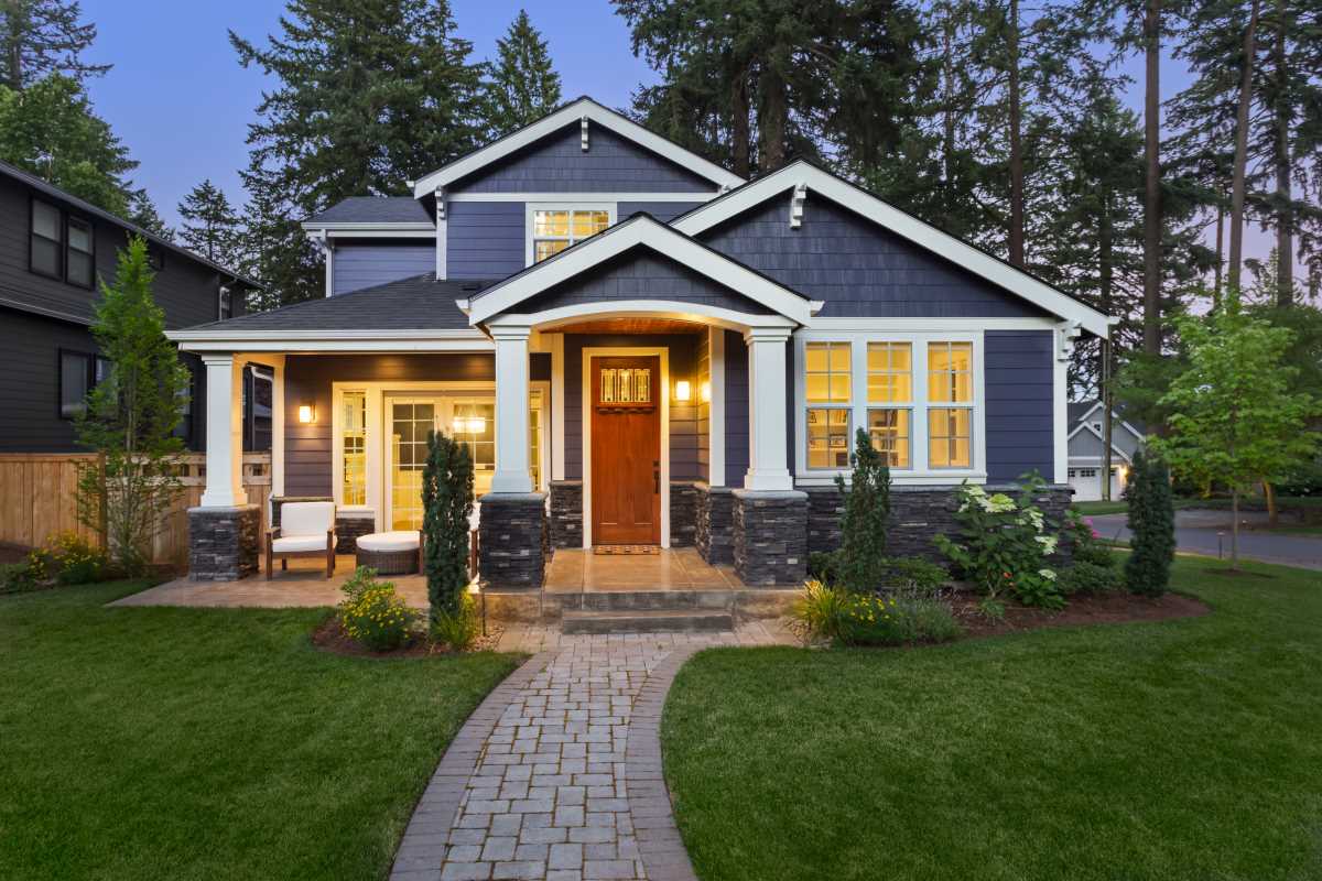 Pro Tips for Achieving a Flawless Finish on Your Exterior Walls